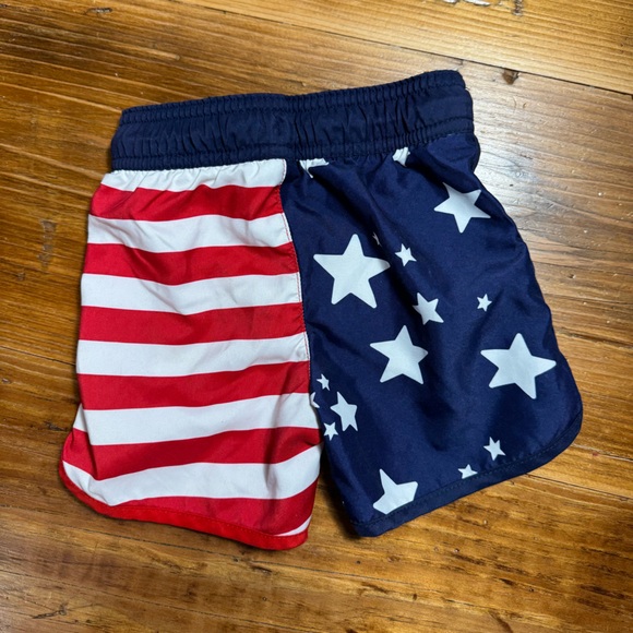 Cat & Jack Toddler Boys Red White & Blue Swim Trunks & Rash guard t-shirt 18 mo - Picture 8 of 8